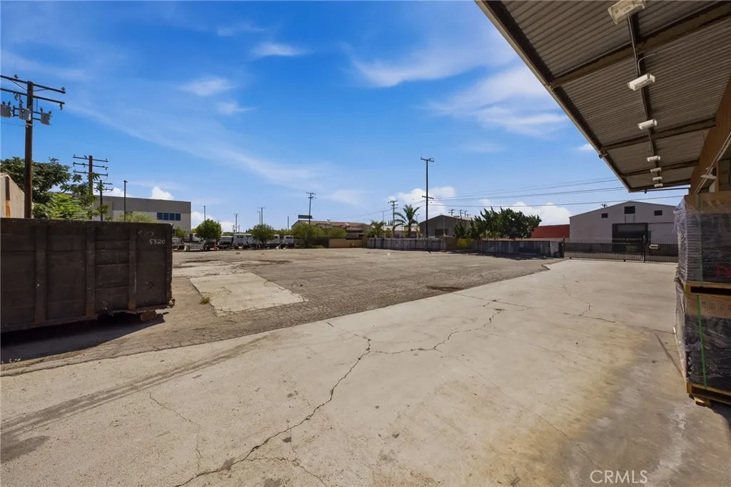 1084 E 1st