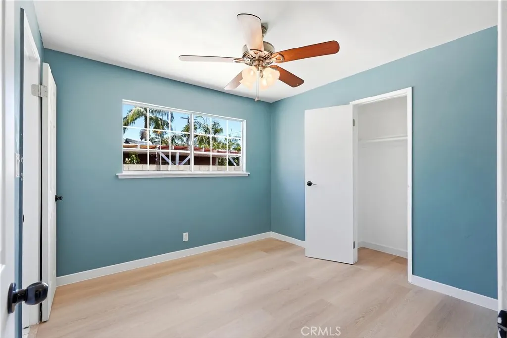 206 E Rosslynn