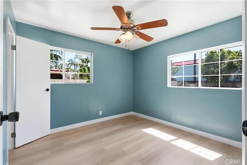 206 E Rosslynn