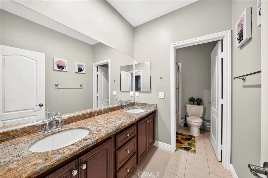 523 S Primrose