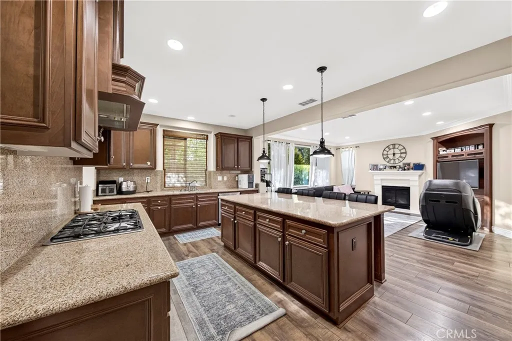 523 S Primrose
