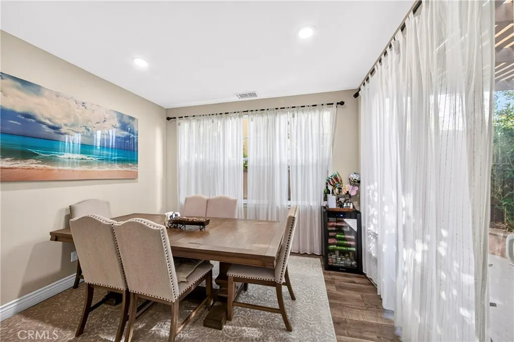 523 S Primrose