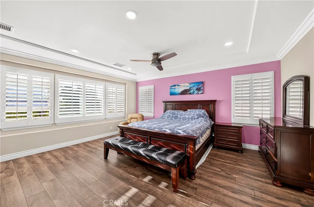 523 S Primrose