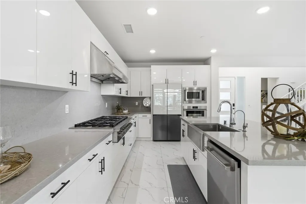 2605 E Tatum Lane