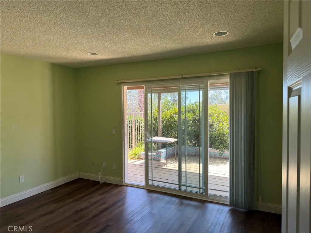 2310 Applewood