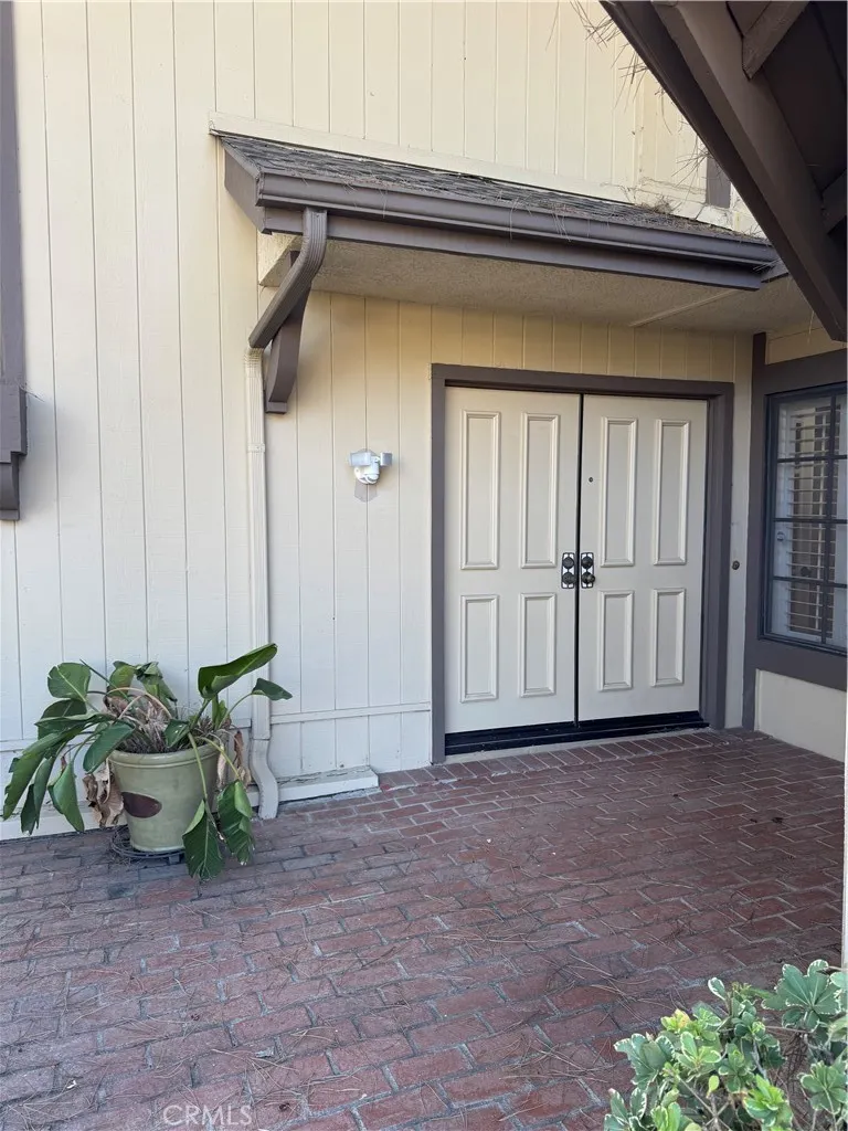 2310 Applewood