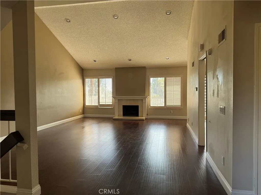 2310 Applewood
