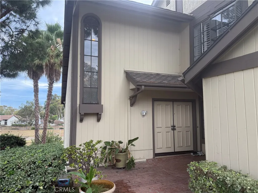 2310 Applewood