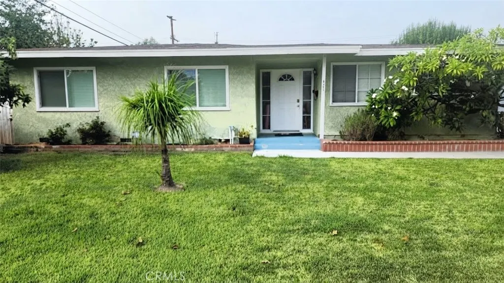 423 E Francisquito