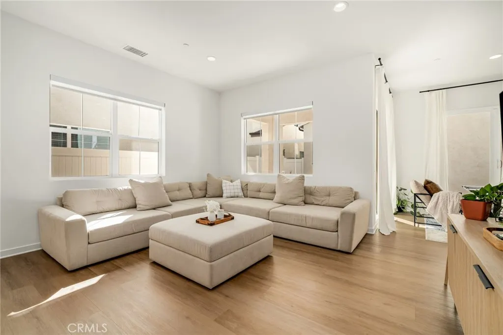 4446 S Forsyth Paseo