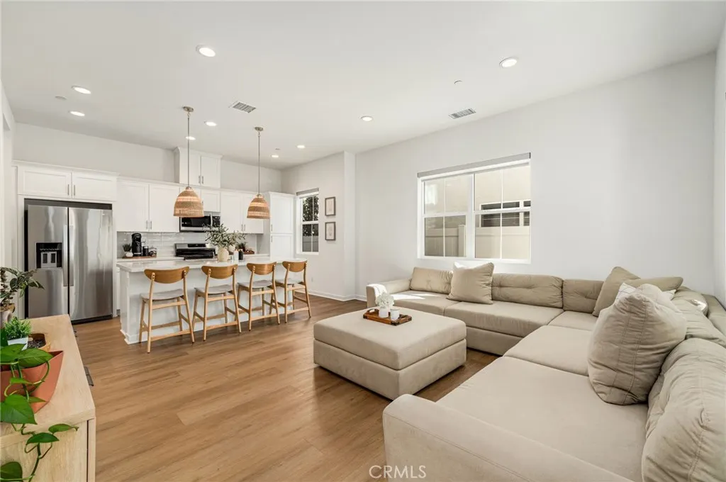 4446 S Forsyth Paseo