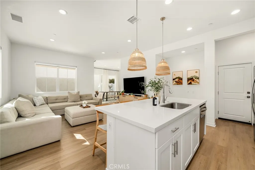 4446 S Forsyth Paseo