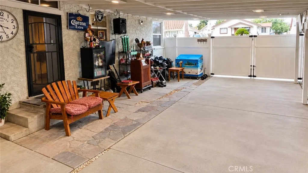746 E El Morado Court