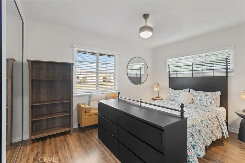 1136 W Edna Place