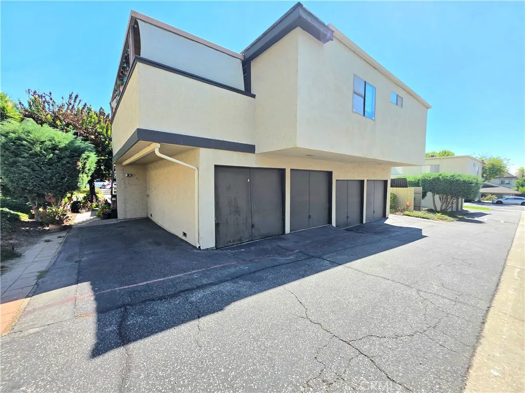 1011 Cotter Avenue #12A