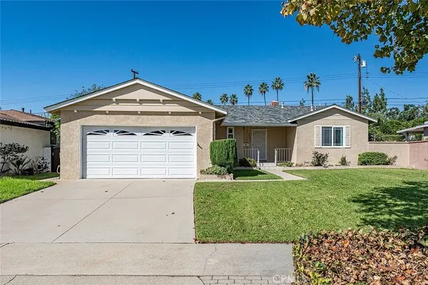 2471 Oakland Drive