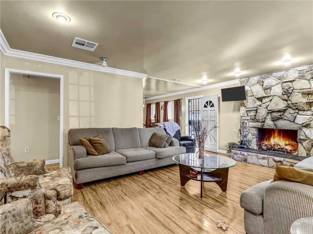 12834 Salisbury