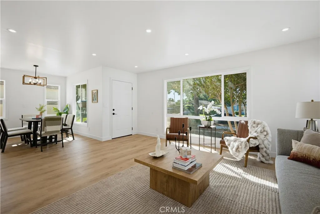 641 Plaza Serena