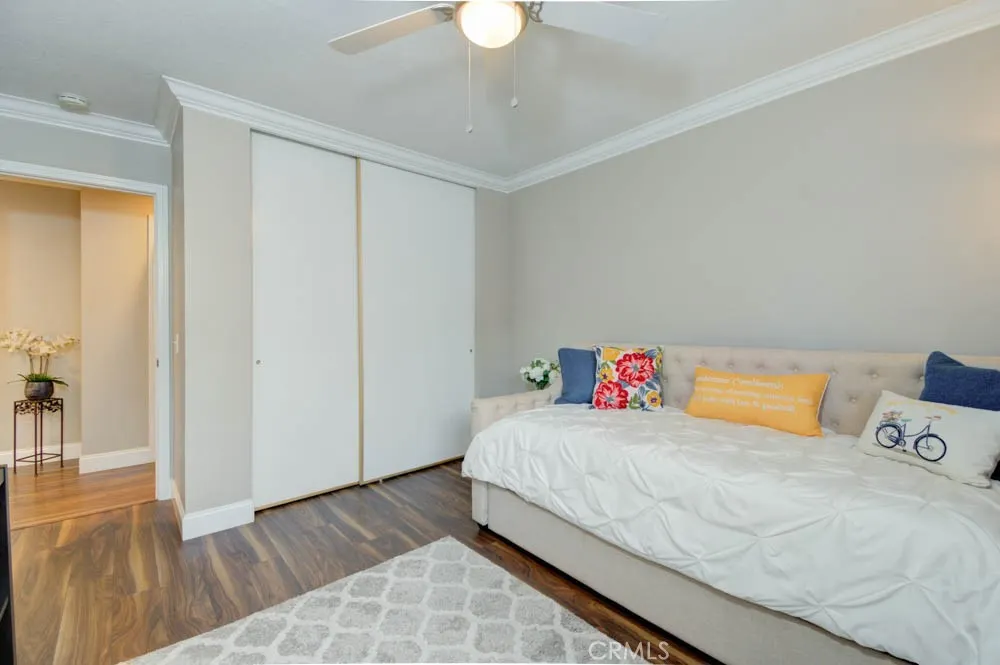 900 W Sierra Madre #65