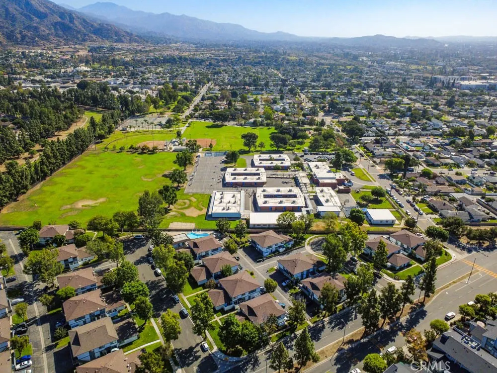 900 W Sierra Madre #65