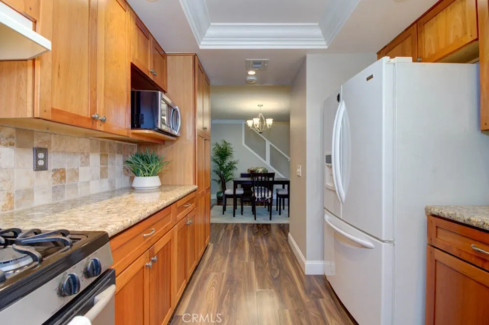 900 W Sierra Madre #65
