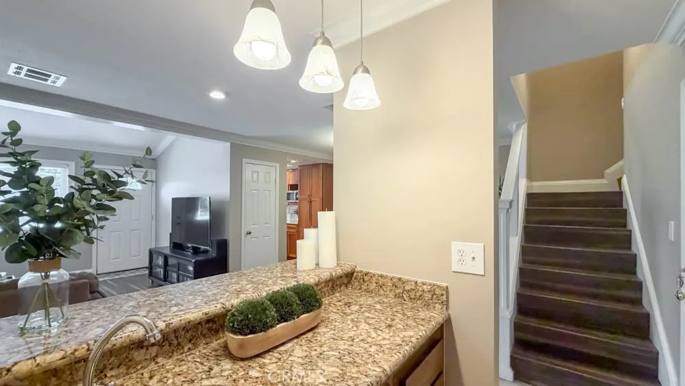 900 W Sierra Madre #65