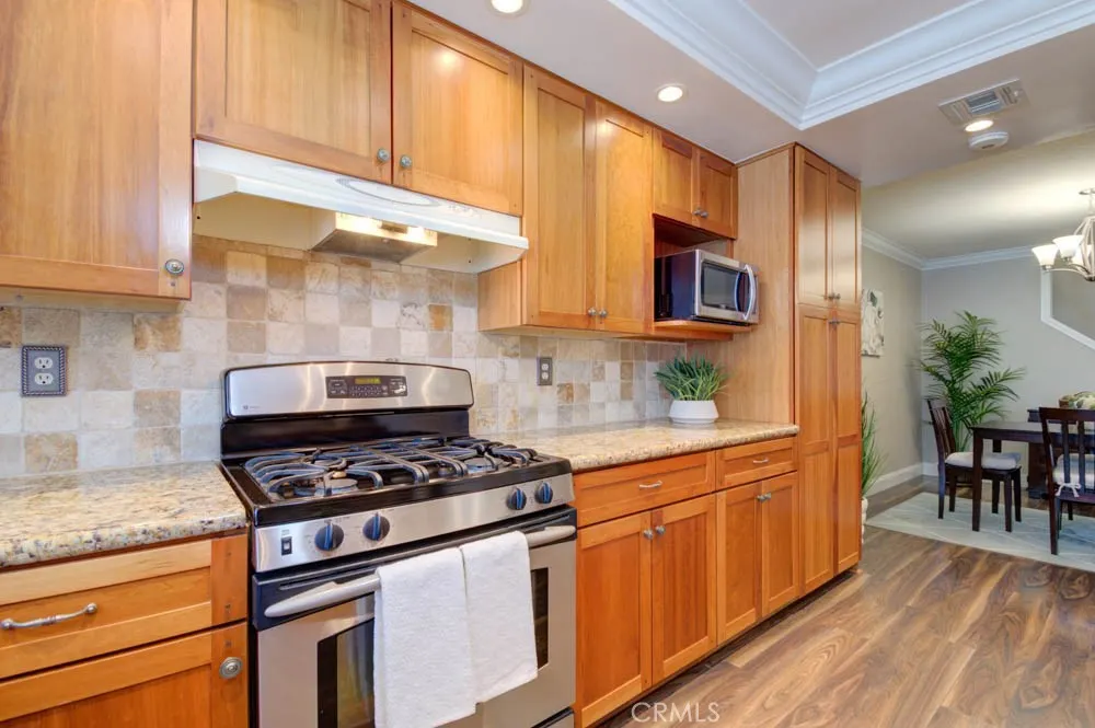 900 W Sierra Madre #65