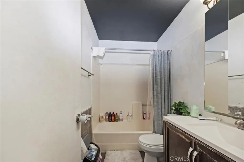 435 Leverett