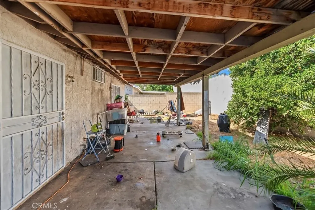 435 Leverett