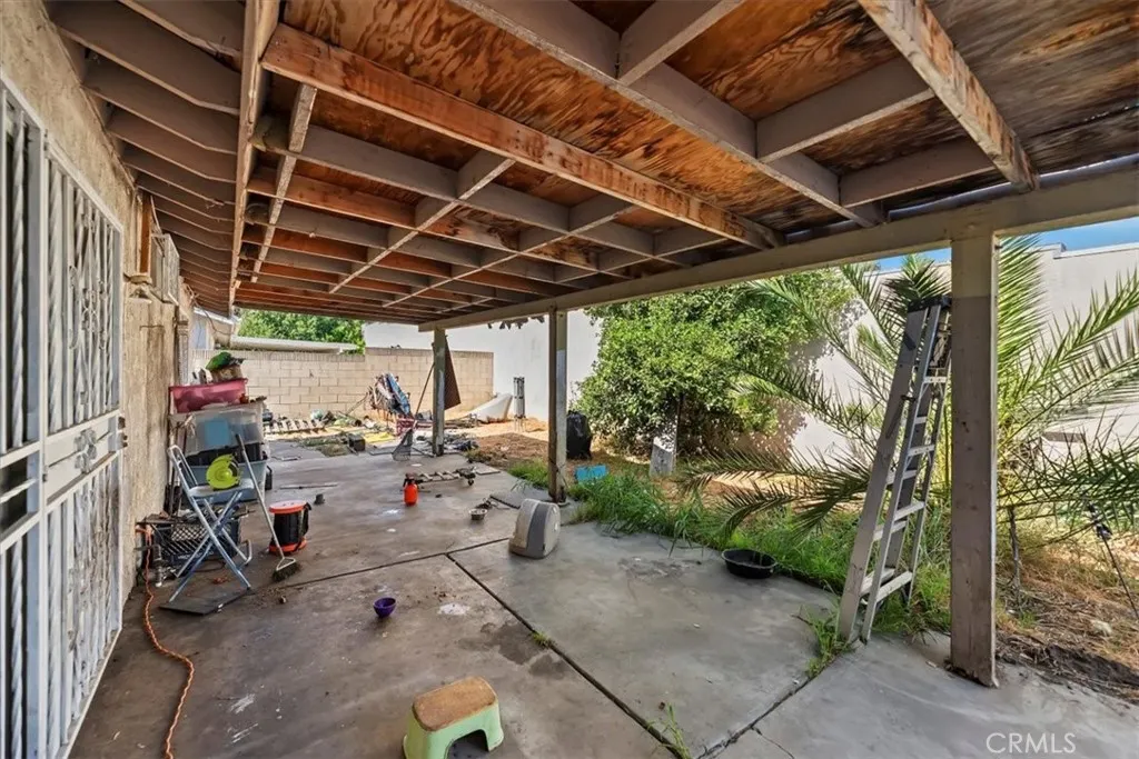 435 Leverett