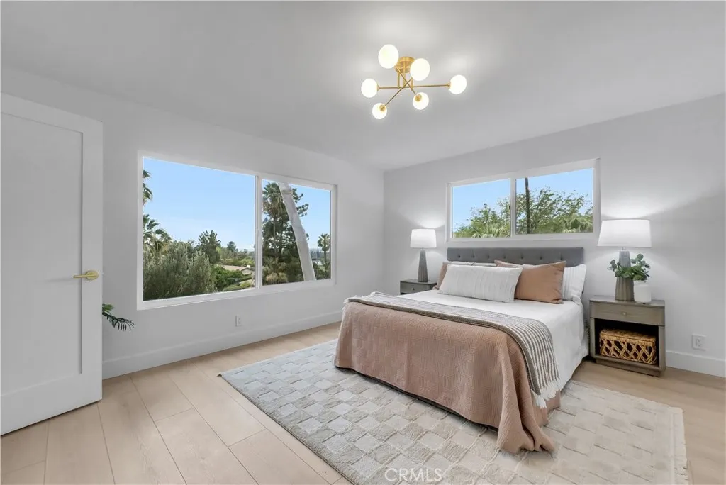 3146 E Los Cerillos Drive