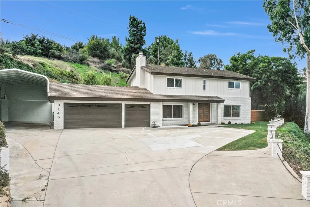 3146 E Los Cerillos Drive