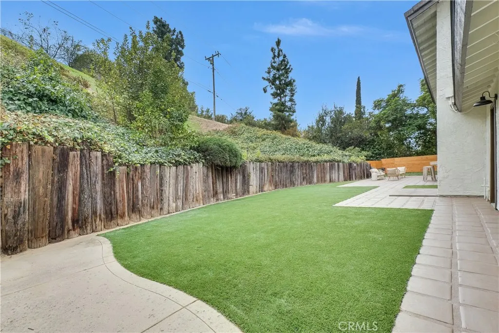 3146 E Los Cerillos Drive