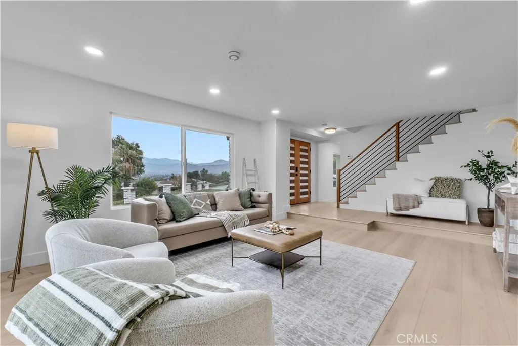 3146 E Los Cerillos Drive