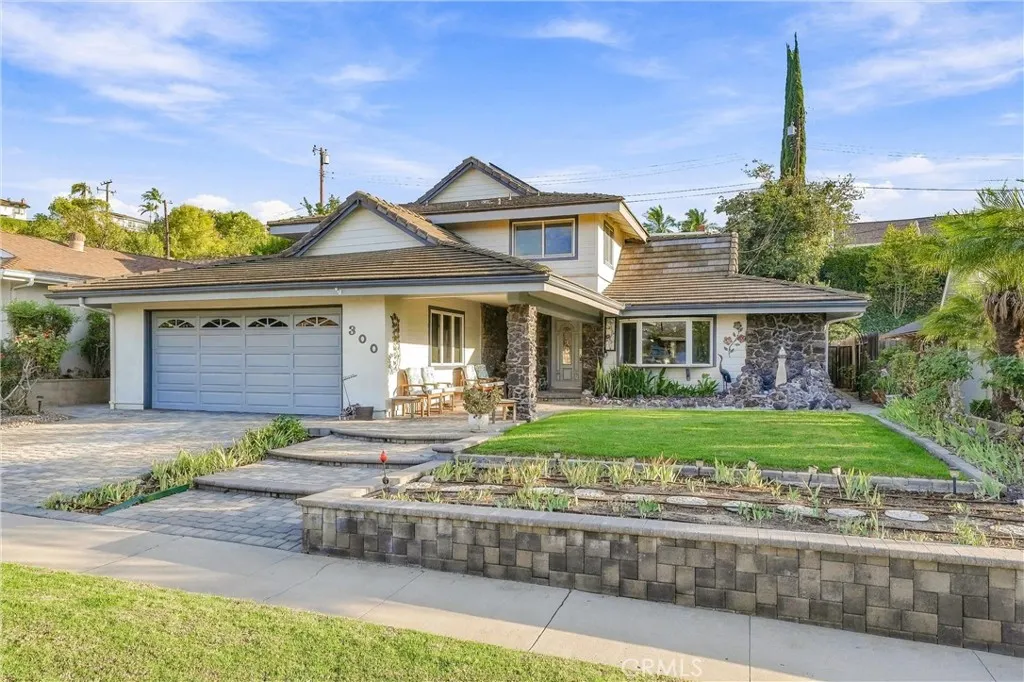 300 W Wedgewood