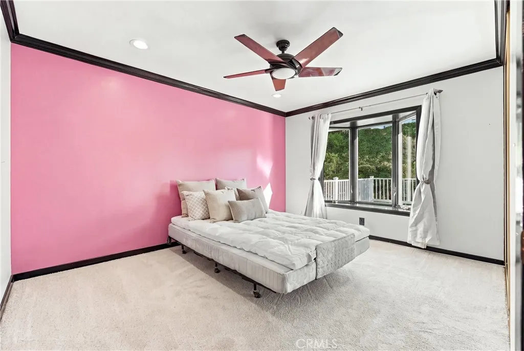 300 W Wedgewood