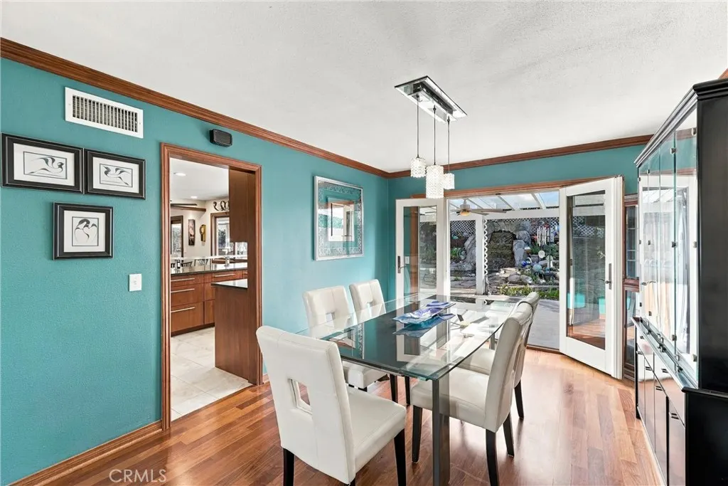 300 W Wedgewood