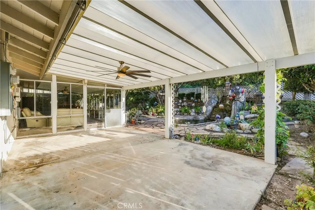 300 W Wedgewood
