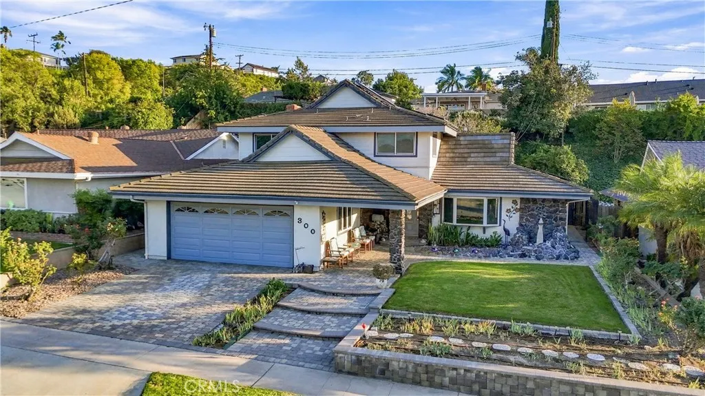 300 W Wedgewood