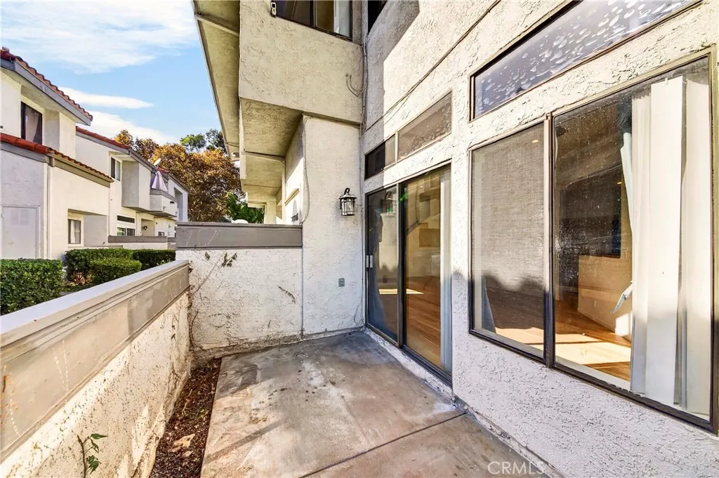 25 Willowcrest