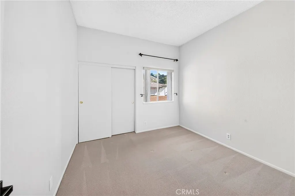 25 Willowcrest