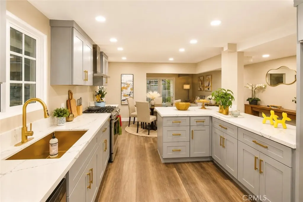 2332 Silverbay
