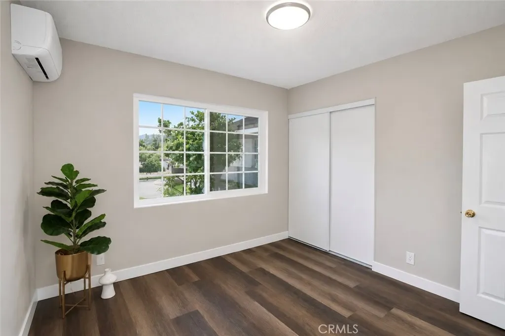 2332 Silverbay