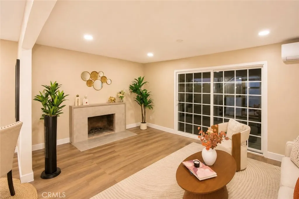 2332 Silverbay