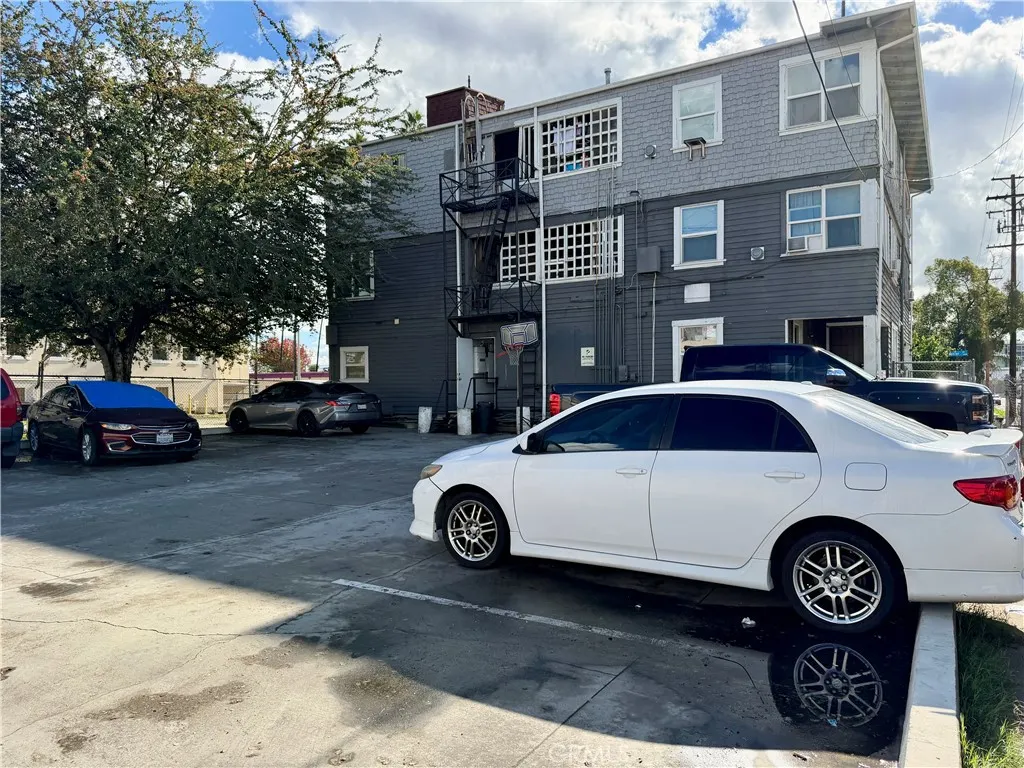 285 W Center Street