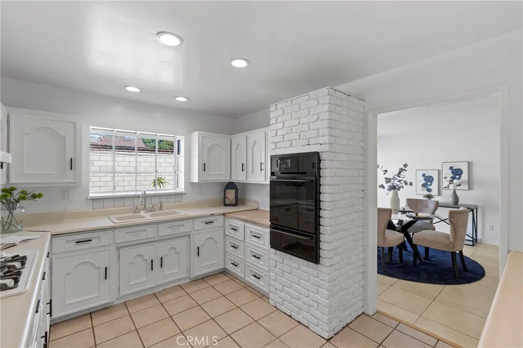 2101 Muir Way
