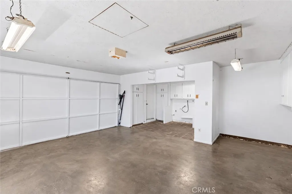 2101 Muir Way