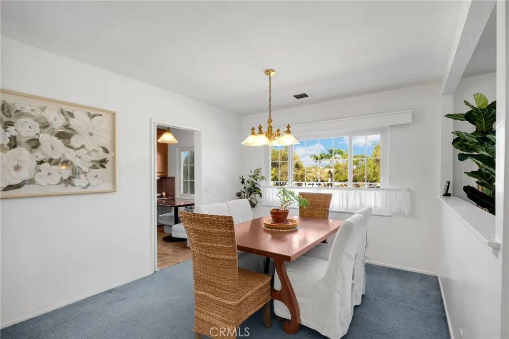 826 W Valencia Mesa Drive