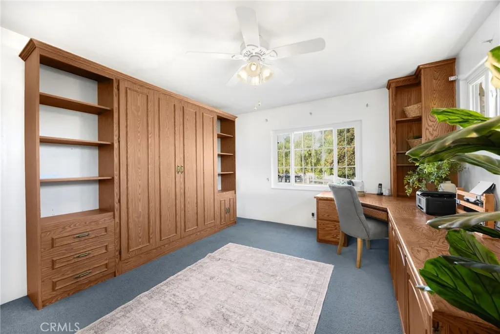 826 W Valencia Mesa Drive