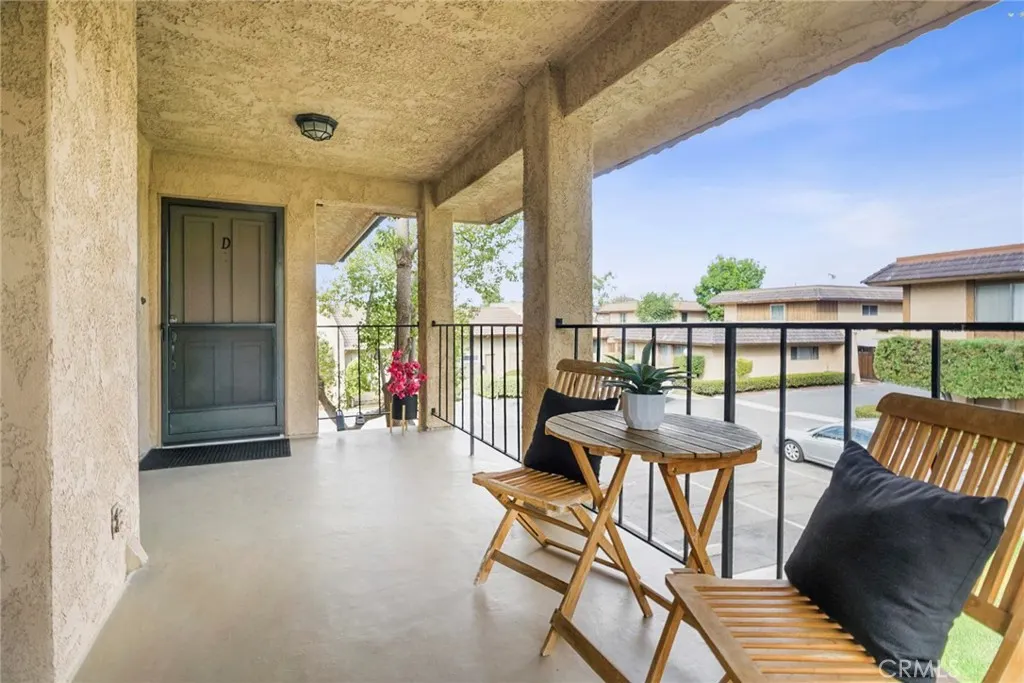 1064 Las Lomas Drive #D